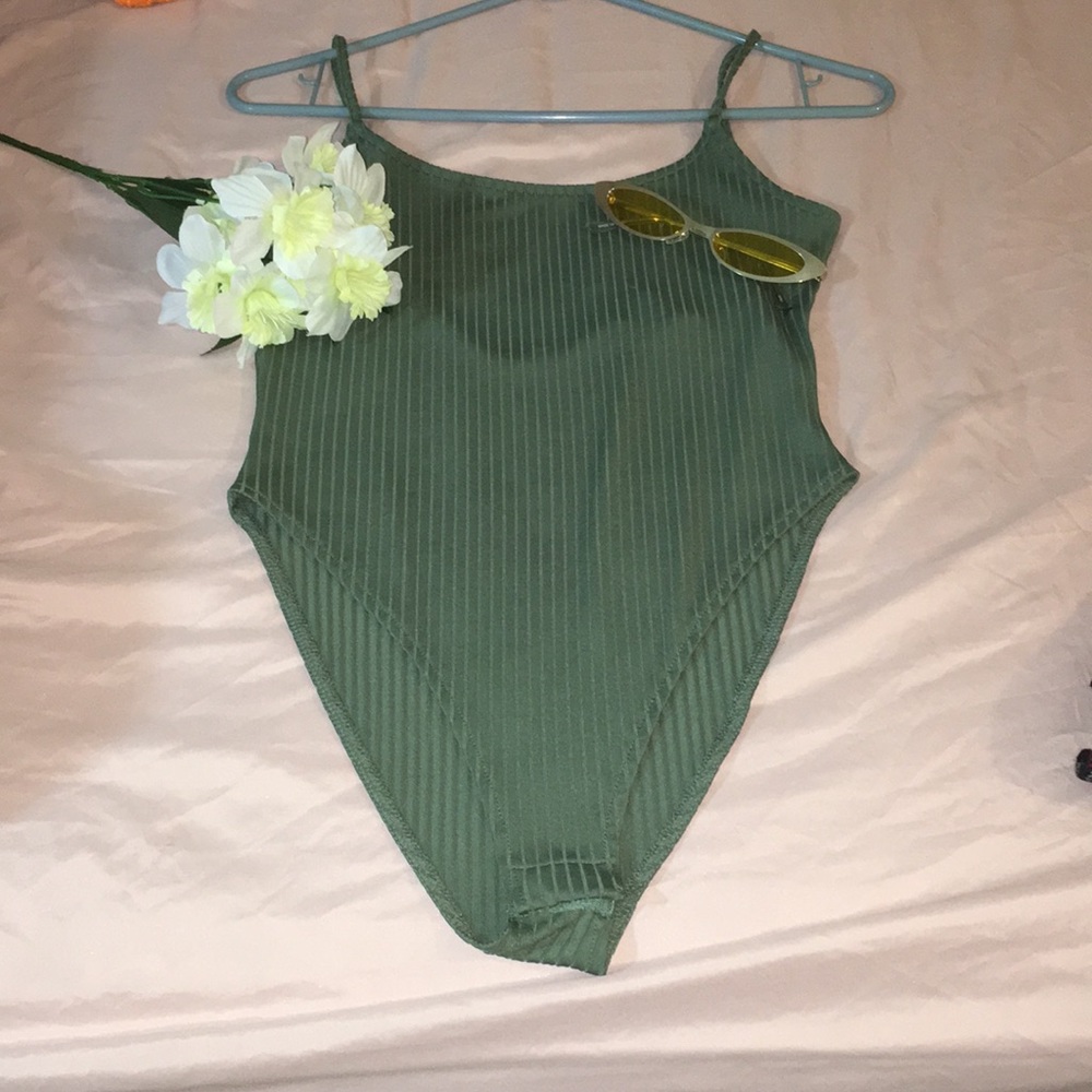 This cute Forever 21 bodysuit:))